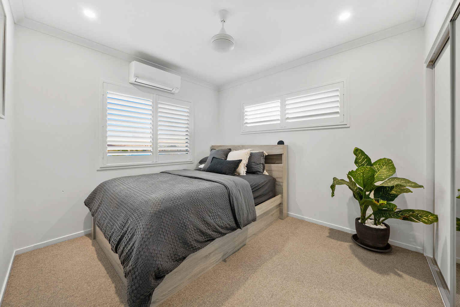 77 Adrian Circuit Nirimba