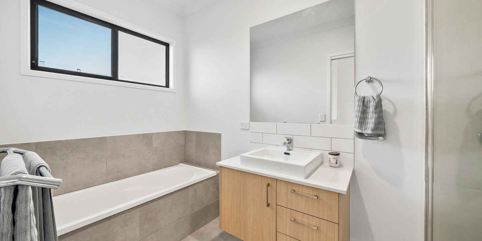 77 Adrian Circuit Nirimba