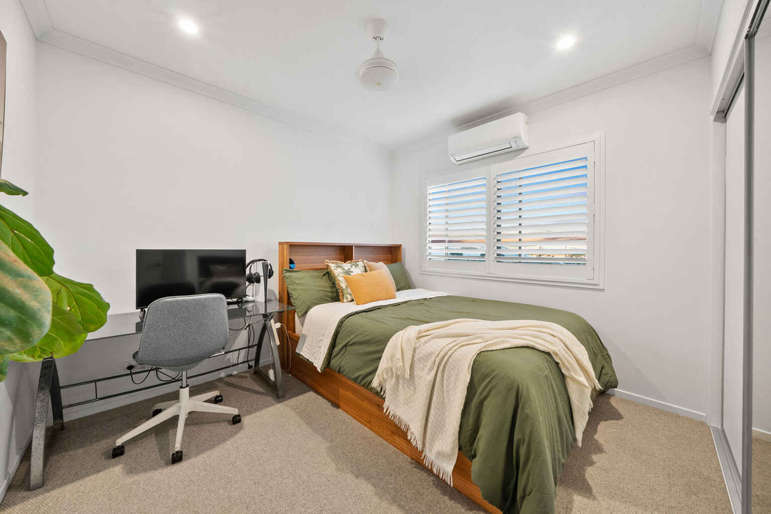 77 Adrian Circuit Nirimba